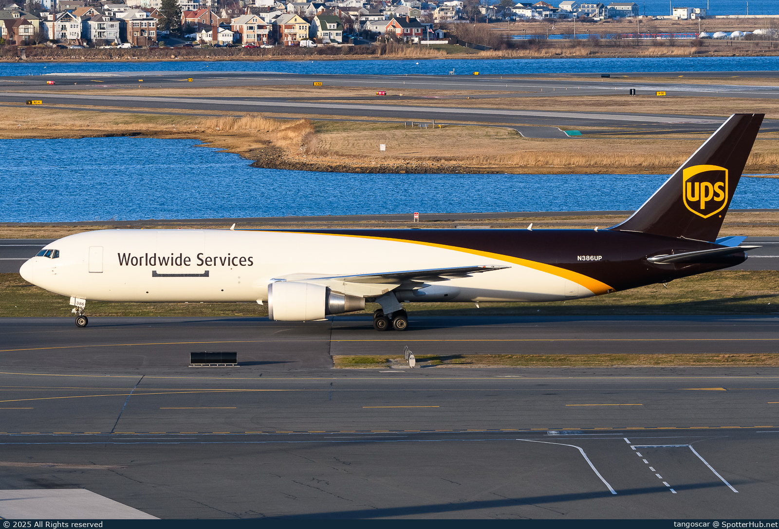 Photo of N386UP - Boeing 767-300F operated by UPS United Parcel Service