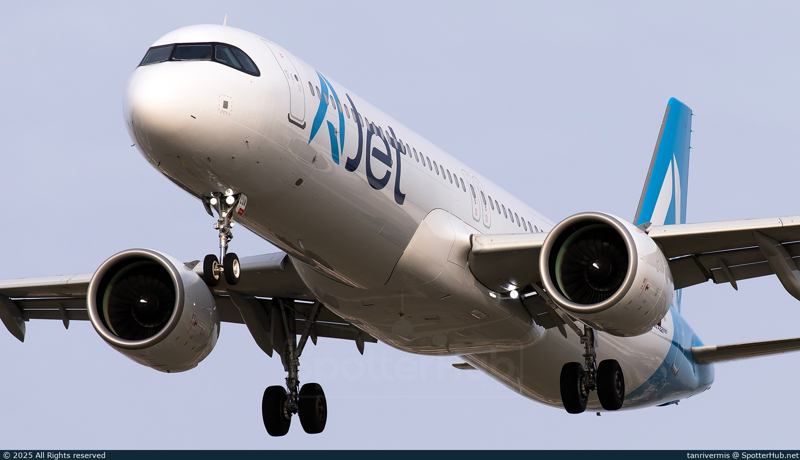 Photo of TC-LUA - Airbus A321-271NX operated by AJet