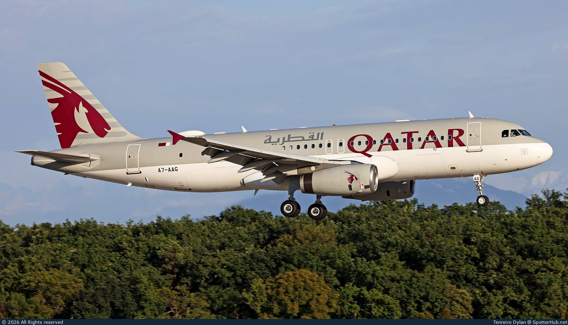 Photo of A7-AAG - Airbus A320-232 operated by Qatar Amiri Flight