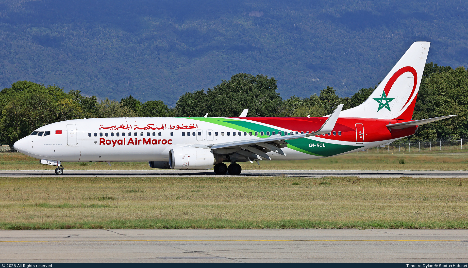 Photo of CN-ROL - Boeing 737-8B6 operated by Royal Air Maroc