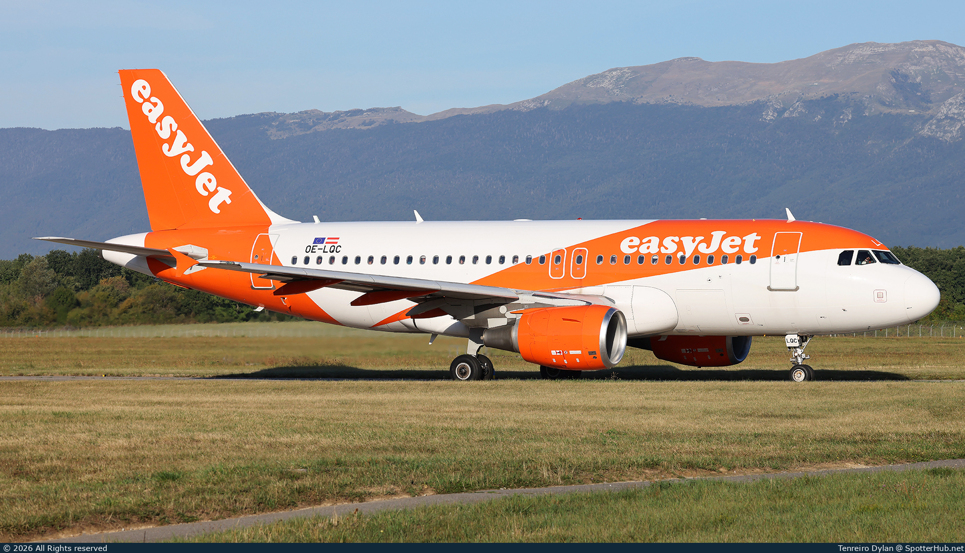 Photo of OE-LQC - Airbus A319-111 operated by easyJet Europe