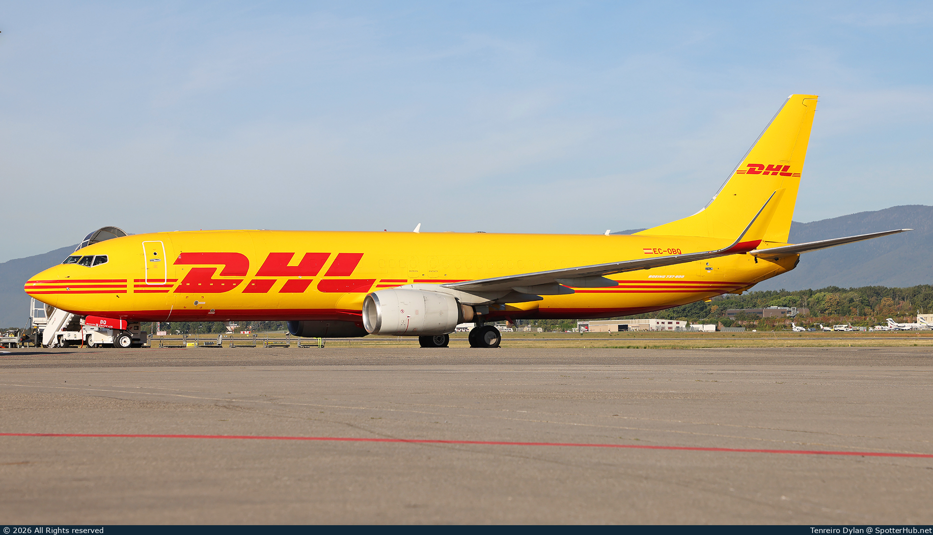 Photo of EC-OBQ - Boeing 737-883(BDSF) operated by Swiftair