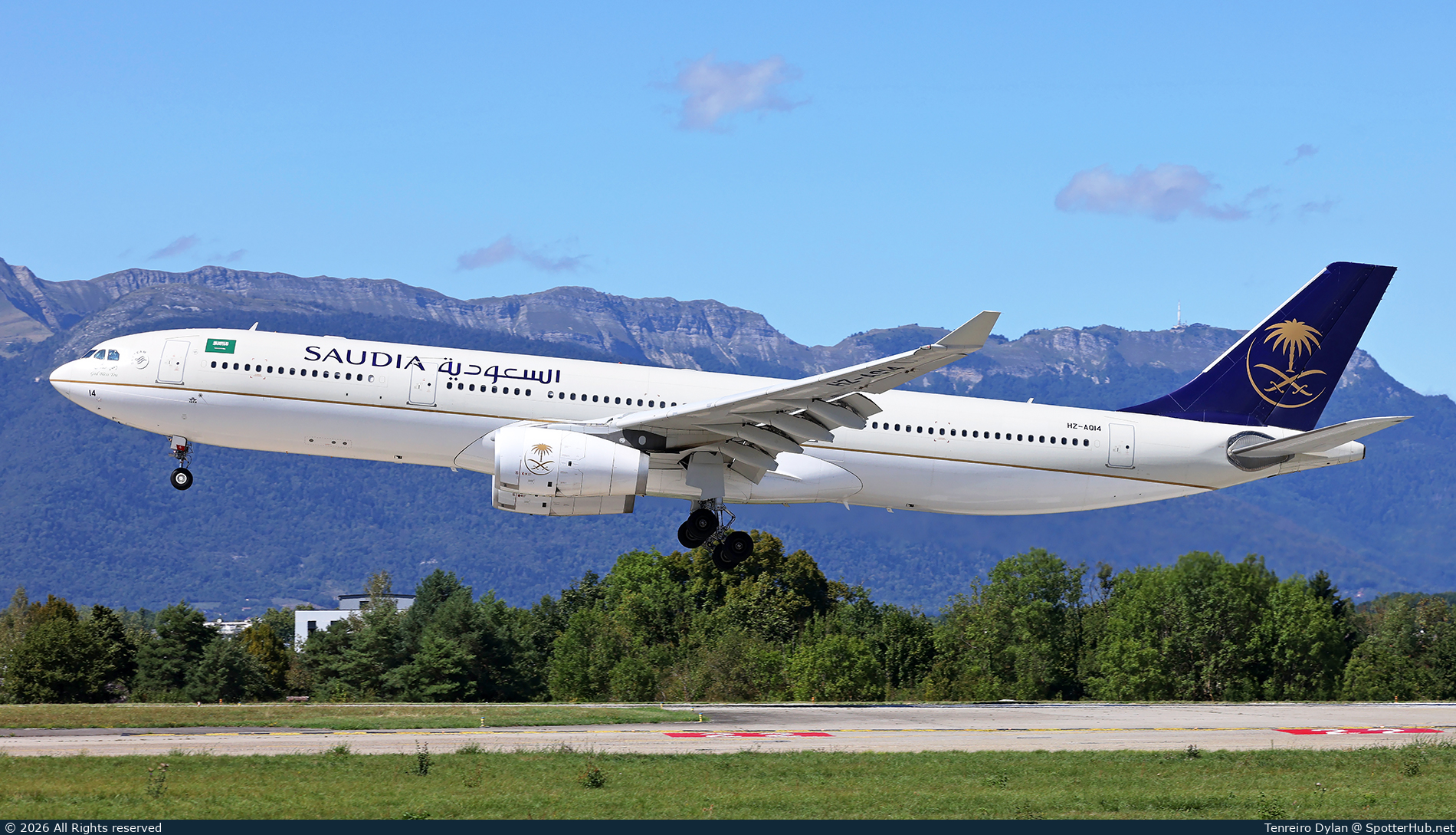 Photo of HZ-AQ14 - Airbus A330-343 operated by Saudia