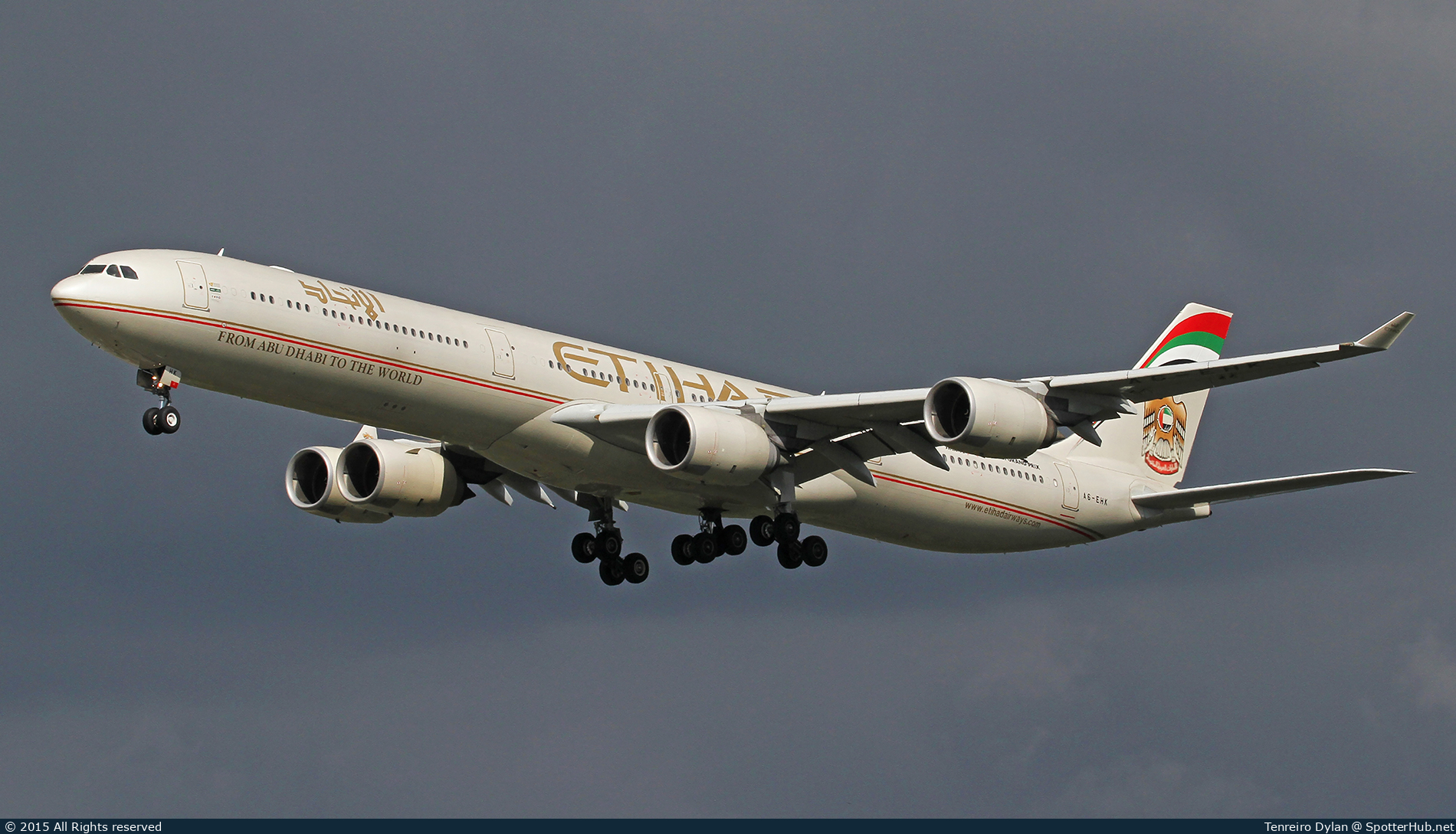Photo of A6-EHK - Airbus A340-642 operated by Etihad Airways