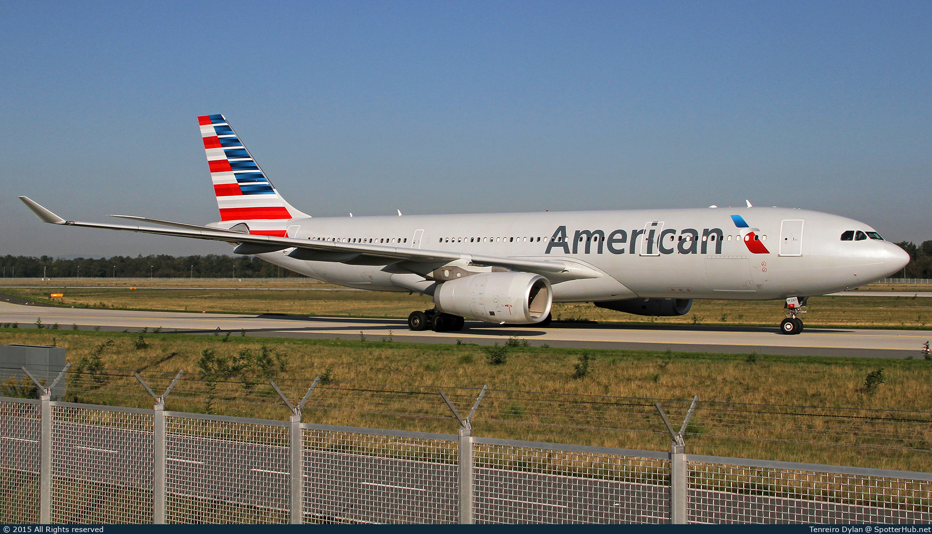 Photo of N287AY - Airbus A330-243 operated by American Airlines