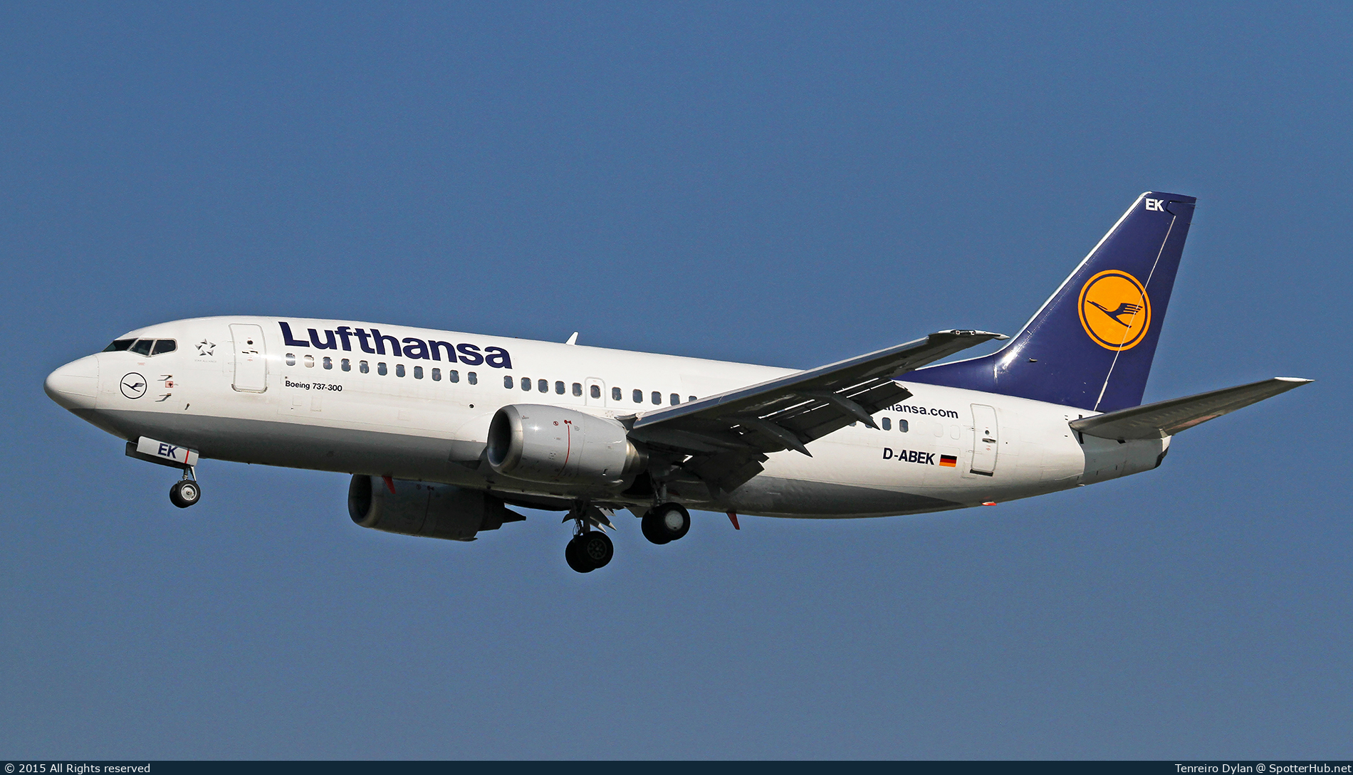 Photo of D-ABEK - Boeing 737-330 operated by Lufthansa