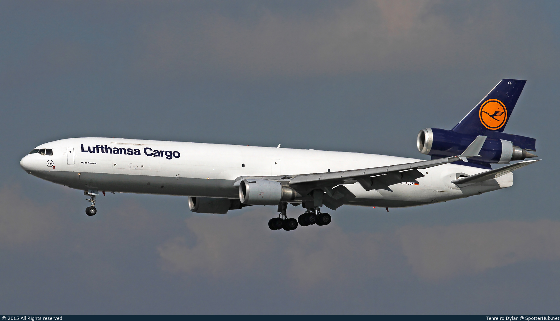 Photo of D-ALCF - McDonnell Douglas MD-11(F) operated by Lufthansa Cargo