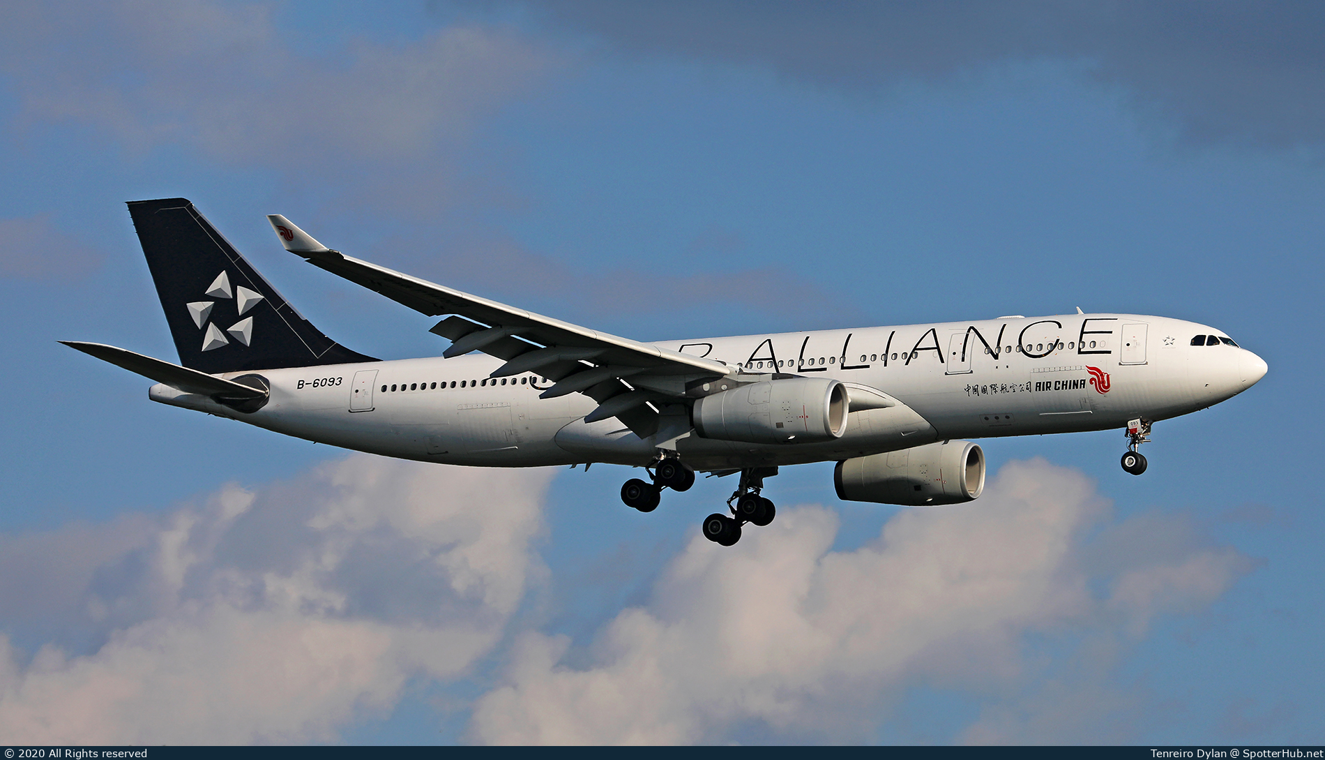 Photo of B-6093 - Airbus A330-243 operated by Air China