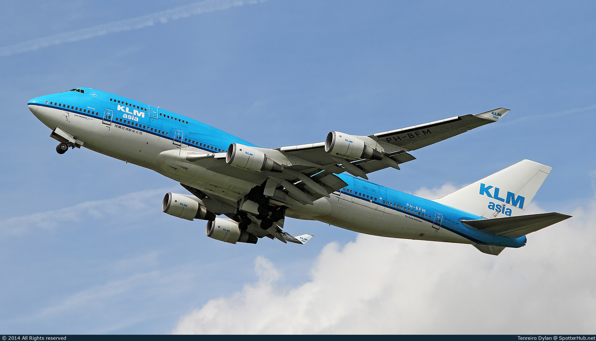 Photo of PH-BFM - Boeing 747-406(M) operated by KLM Asia