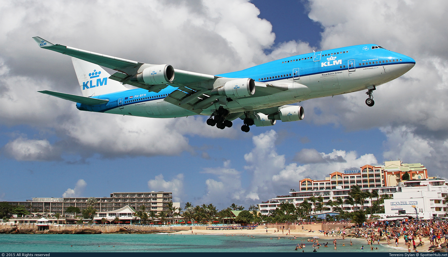 Photo of PH-BFH - Boeing 747-406(M) operated by KLM Royal Dutch Airlines