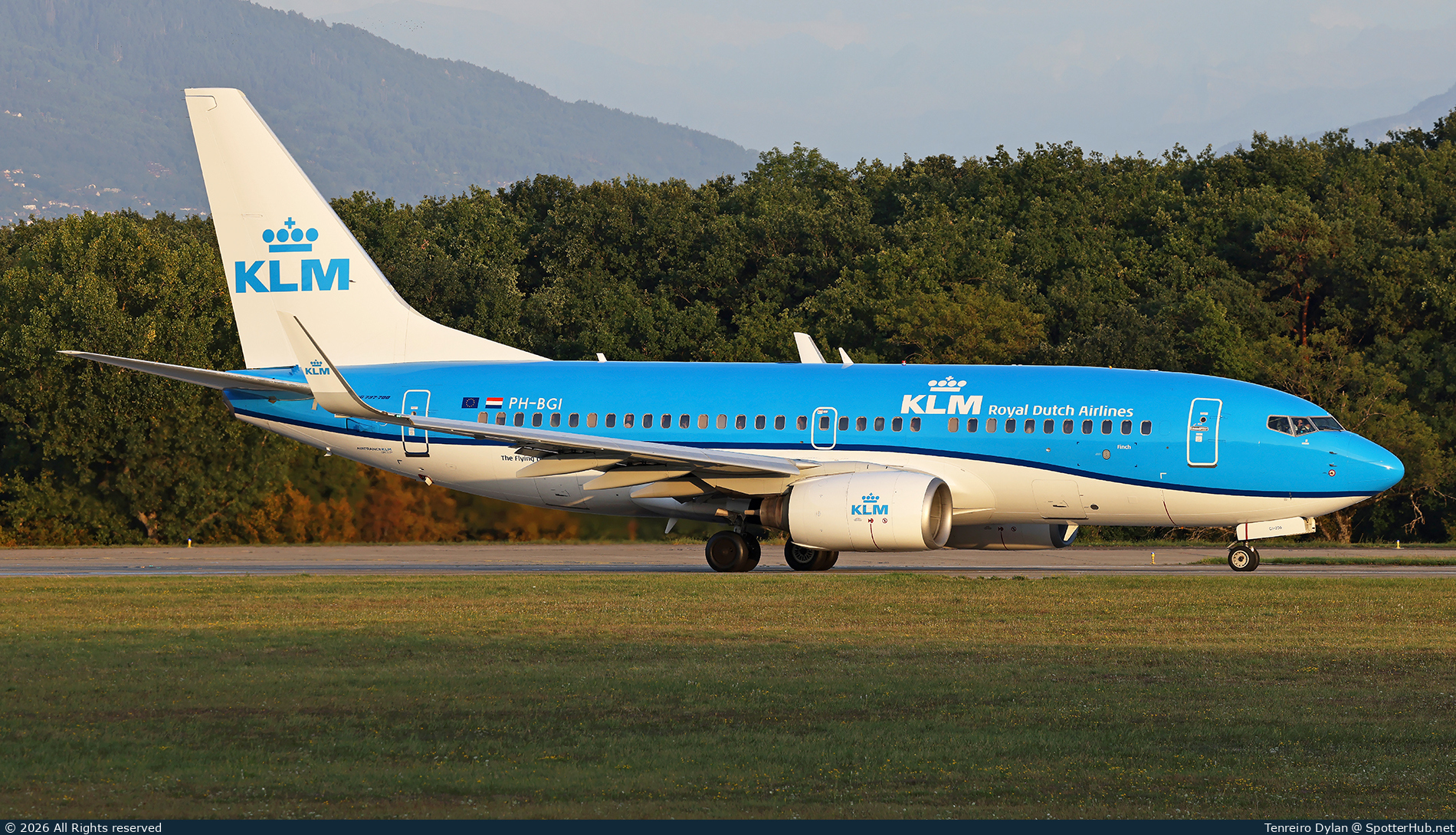 Photo of PH-BGI - Boeing 737-7K2 operated by KLM Royal Dutch Airlines