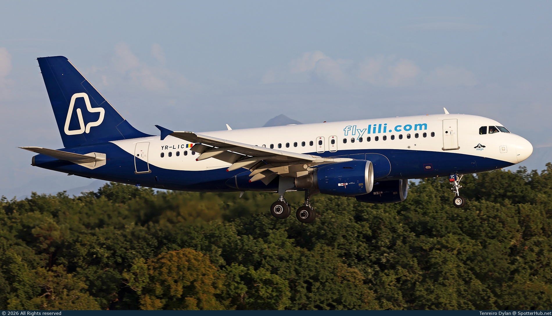 Photo of YR-LIC - Airbus A319-112 operated by Fly Lili