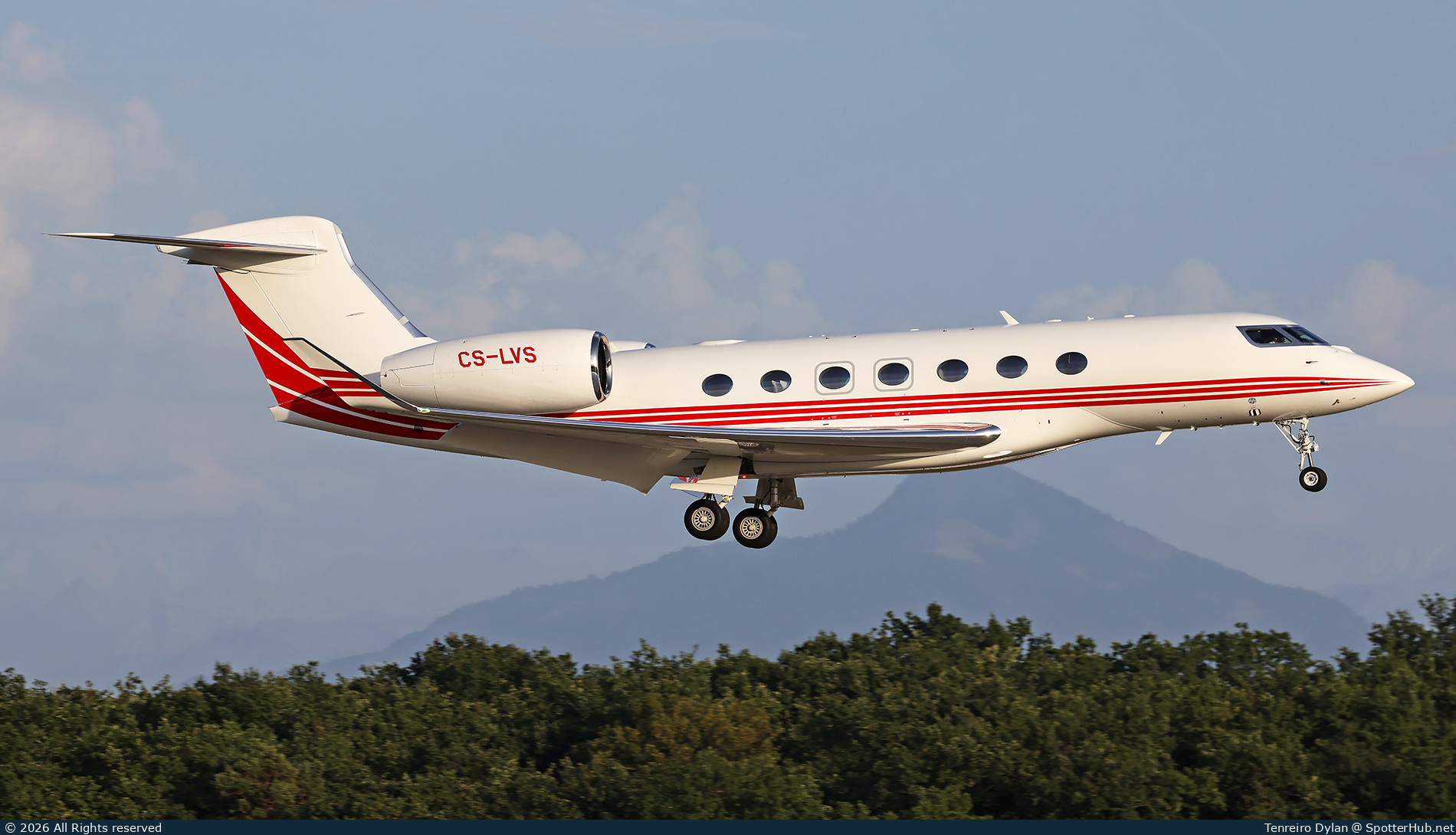 Photo of CS-LVS - Gulfstream G600 operated by Executive Jet Management Europe