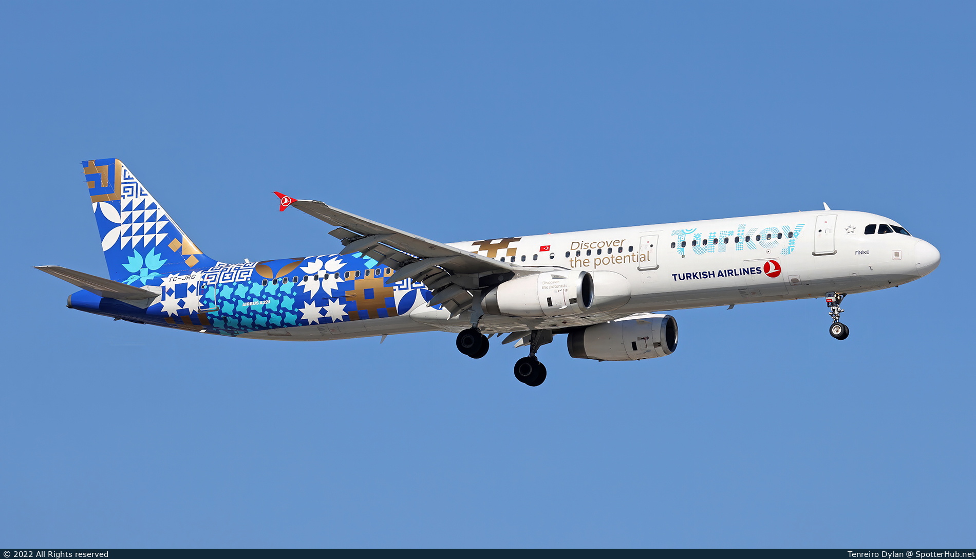 Photo of TC-JRG - Airbus A321-231 operated by Turkish Airlines