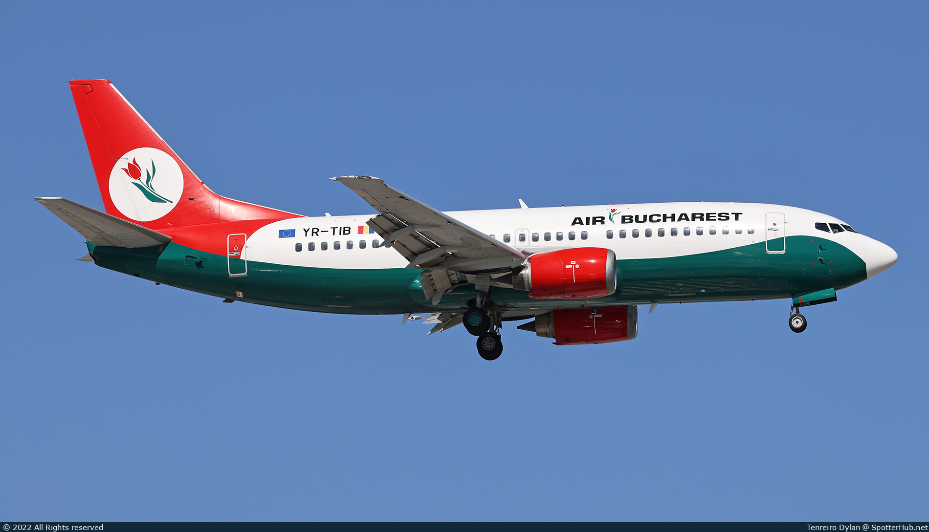 Photo of YR-TIB - Boeing 737-3L9 operated by Air Bucharest