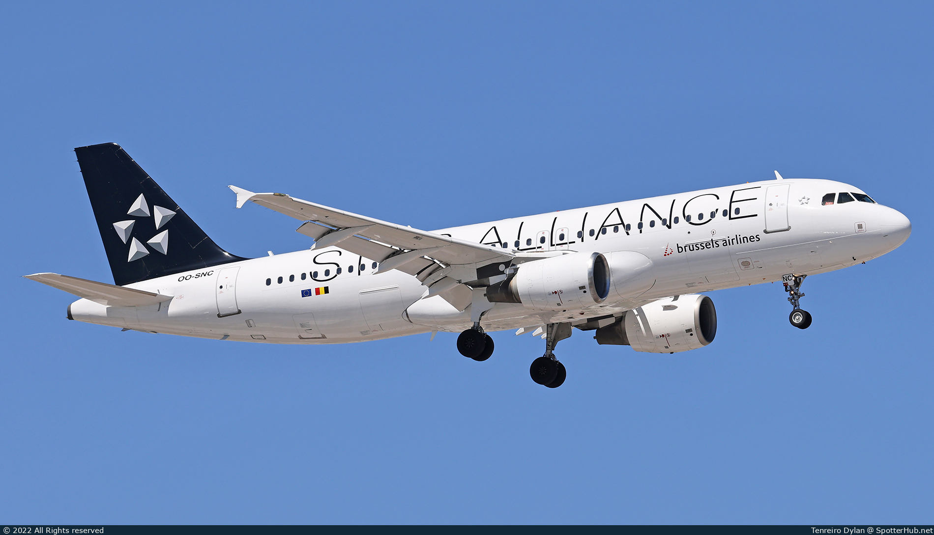 Photo of OO-SNC - Airbus A320-214 operated by Brussels Airlines