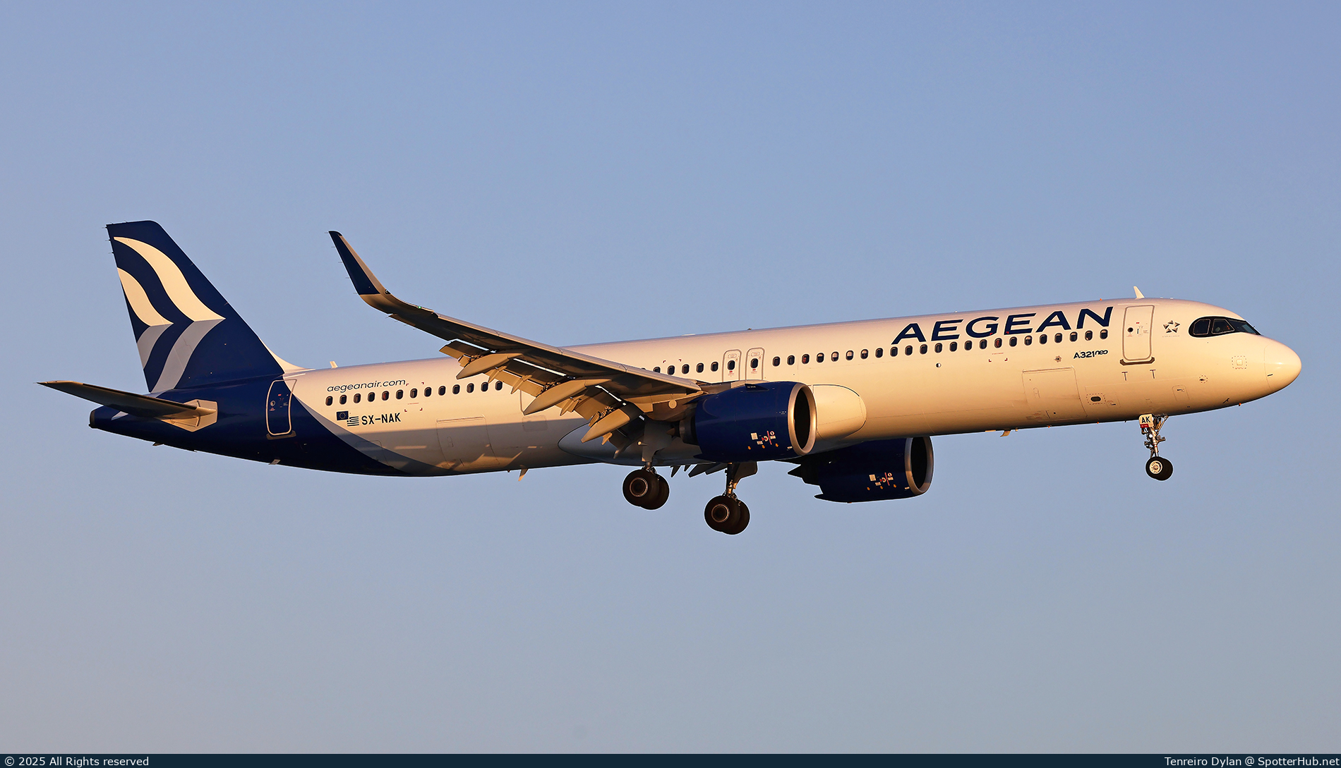 Photo of SX-NAK - Airbus A321-271NX operated by Aegean Airlines