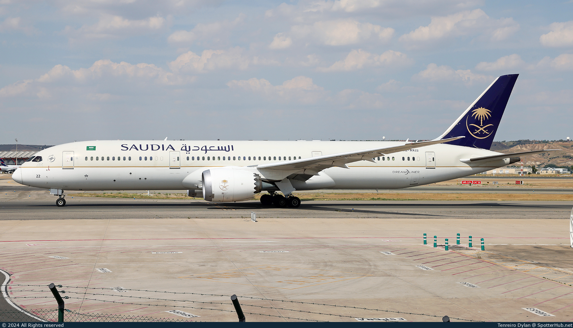 Photo of HZ-AR22 - Boeing 787-9 Dreamliner operated by Saudia