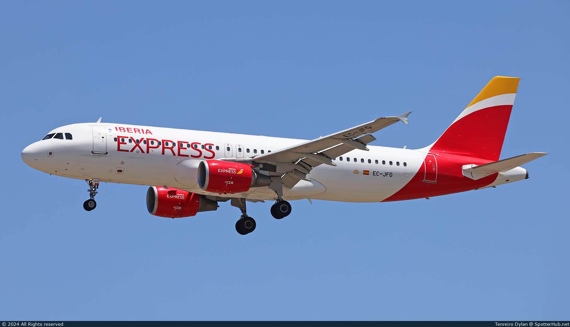 Photo of EC-JFG - Airbus A320-214 operated by Iberia Express