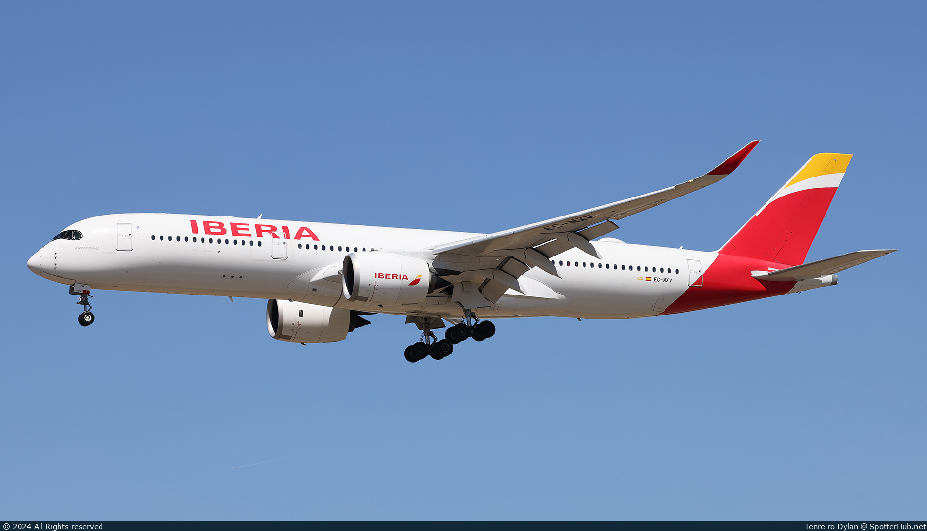 Photo of EC-MXV - Airbus A350-941 operated by Iberia