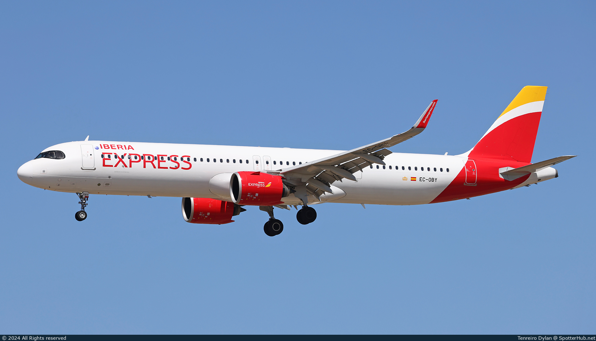 Photo of EC-OBY - Airbus A321-271NX operated by Iberia Express