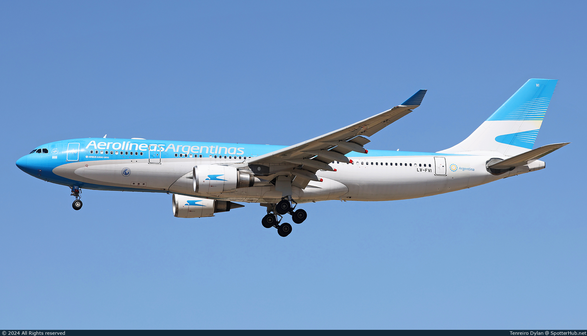 Photo of LV-FVI - Airbus A330-202 operated by Aerolíneas Argentinas