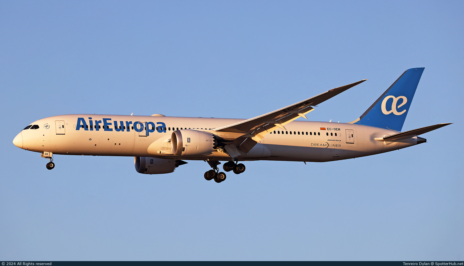 Photo of EC-OEM - Boeing 787-9 Dreamliner operated by Air Europa