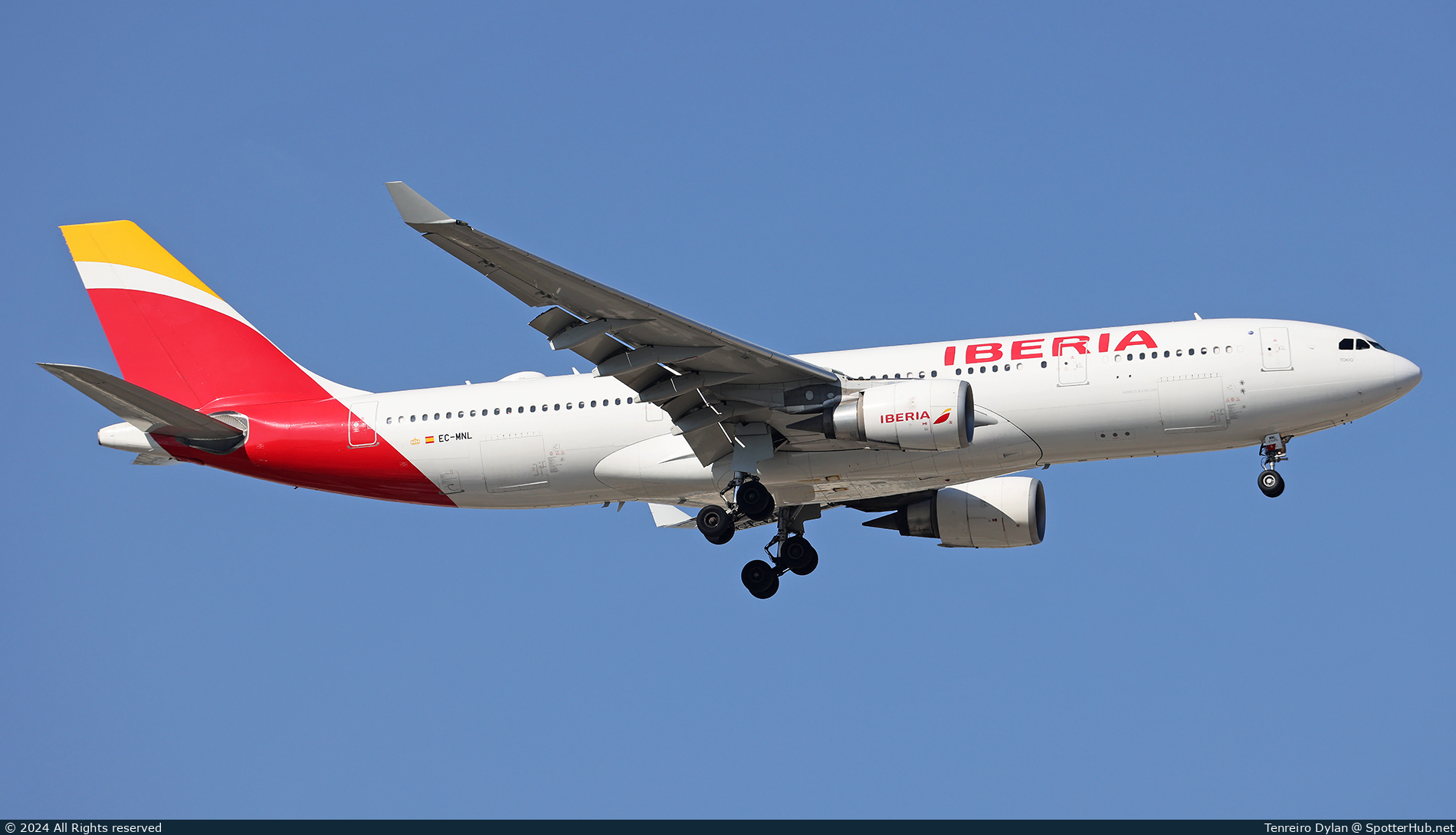 Photo of EC-MNL - Airbus A330-202 operated by Iberia