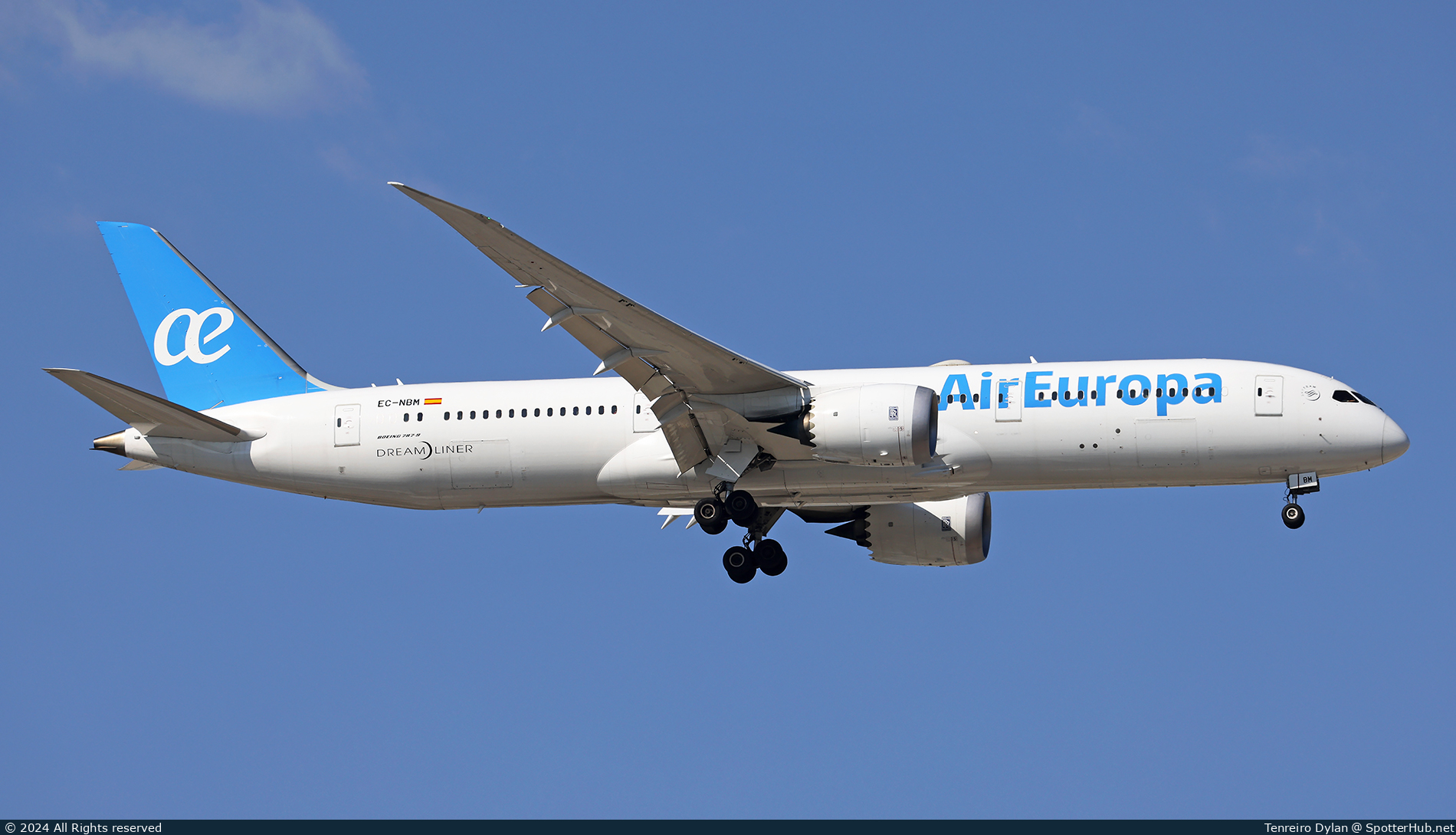 Photo of EC-NBM - Boeing 787-9 Dreamliner operated by Air Europa