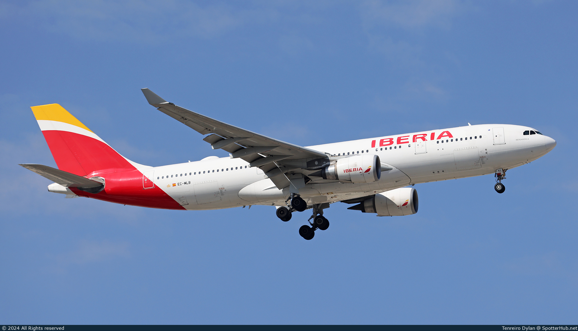 Photo of EC-MLB - Airbus A330-202 operated by Iberia