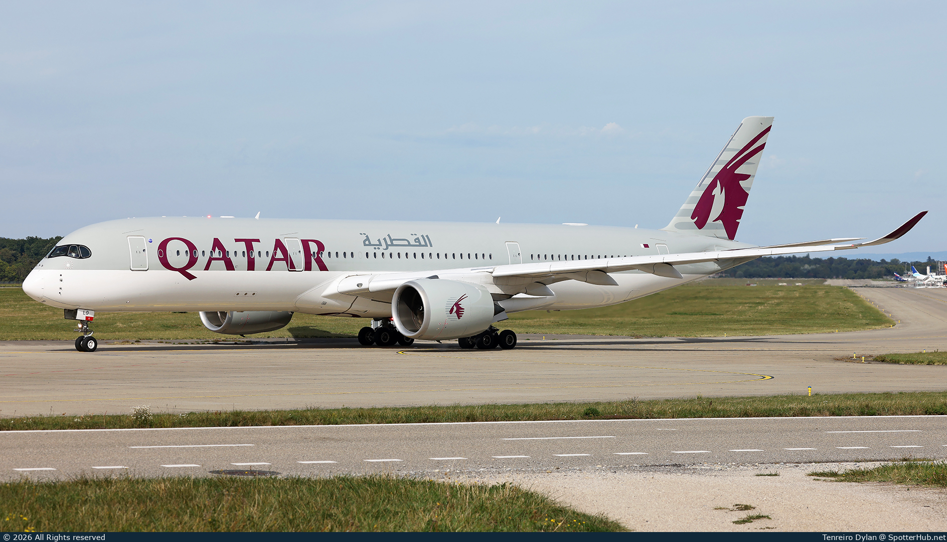 Photo of A7-ALO - Airbus A350-941 operated by Qatar Airways