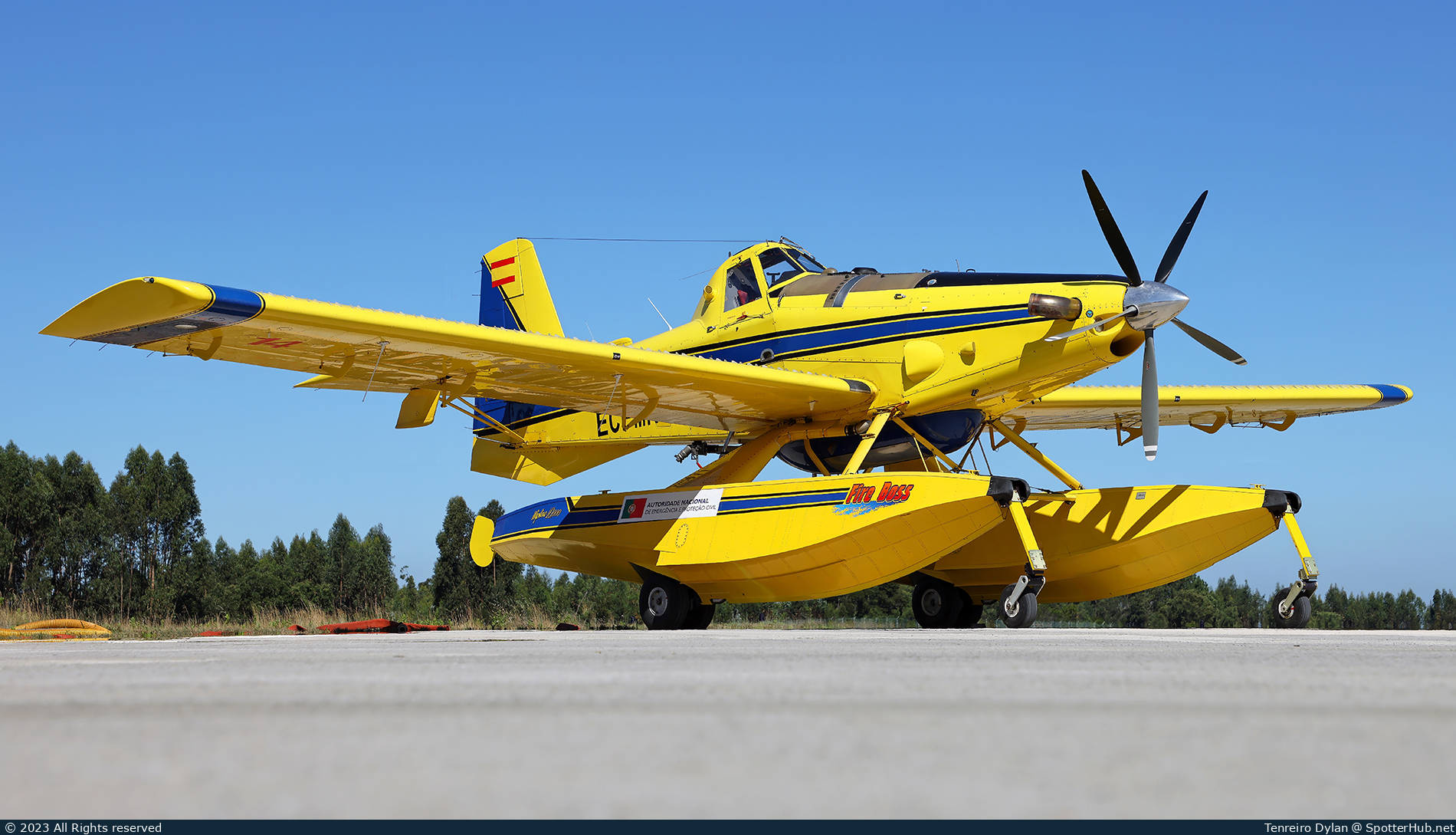 Photo of EC-MRU - Air Tractor AT-802F Fire Boss operated by Avialsa