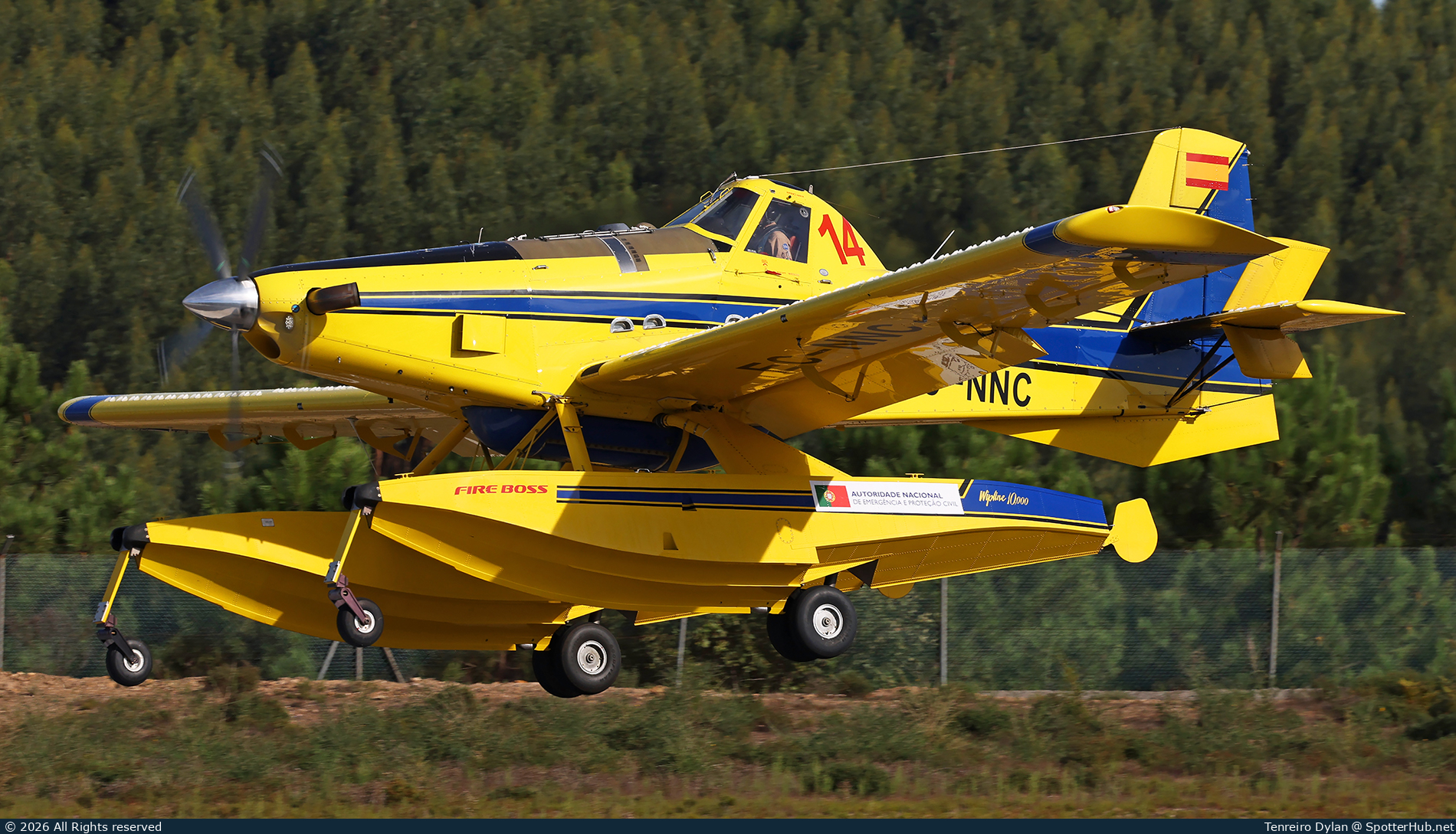 Photo of EC-NNC - Air Tractor AT-802F Fire Boss operated by Pegasus Aviación