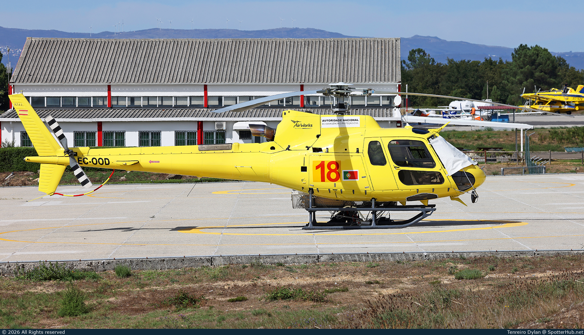 Photo of EC-OOD - Airbus Helicopters H125 operated by AirWorks Helicopters
