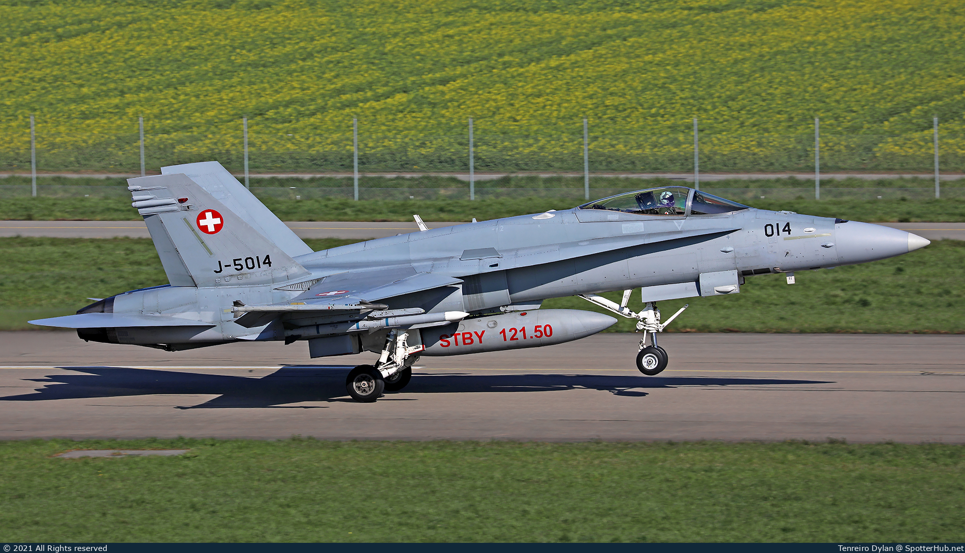 Photo of J-5014 - McDonnell Douglas F/A-18C Hornet operated by Swiss Air Force