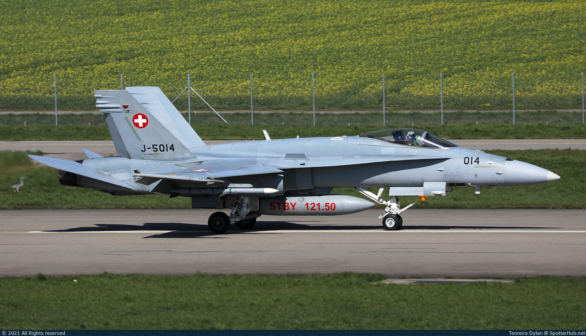 Photo of J-5014 - McDonnell Douglas F/A-18C Hornet operated by Swiss Air Force