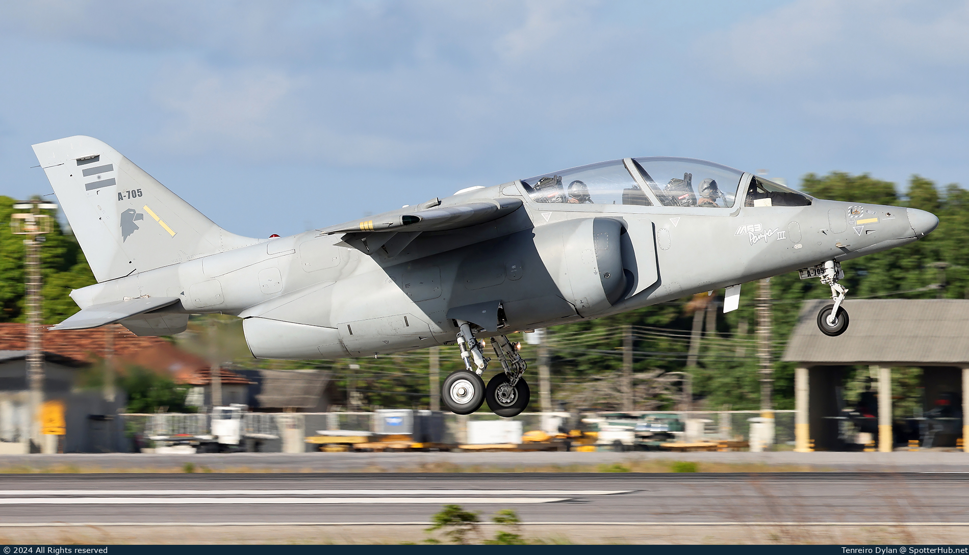 Photo of A-705 - FAdeA IA-63 Pampa III operated by Argentine Air Force