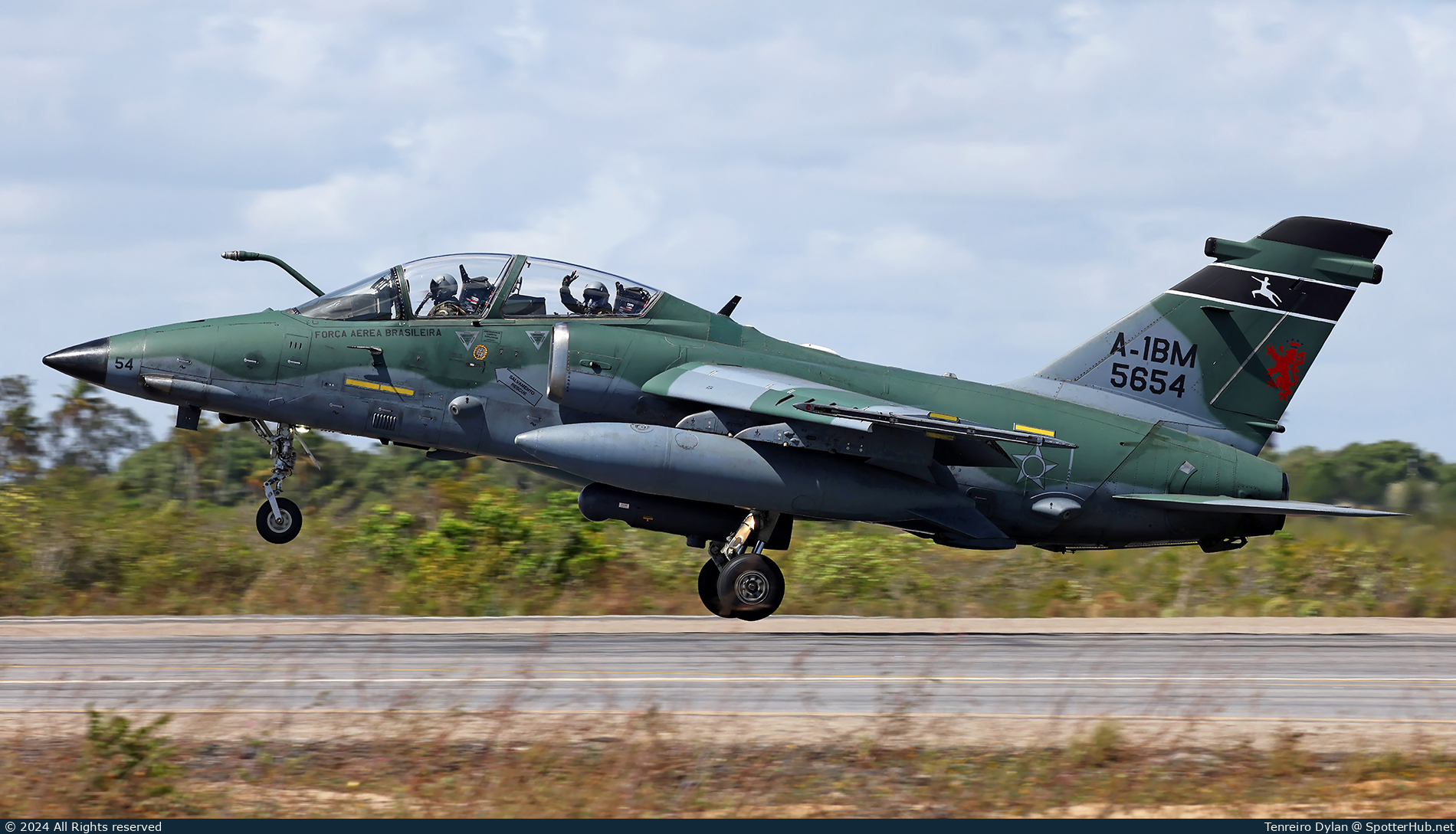 Photo of FAB5654 - AMX International A-1BM operated by Brazilian Air Force