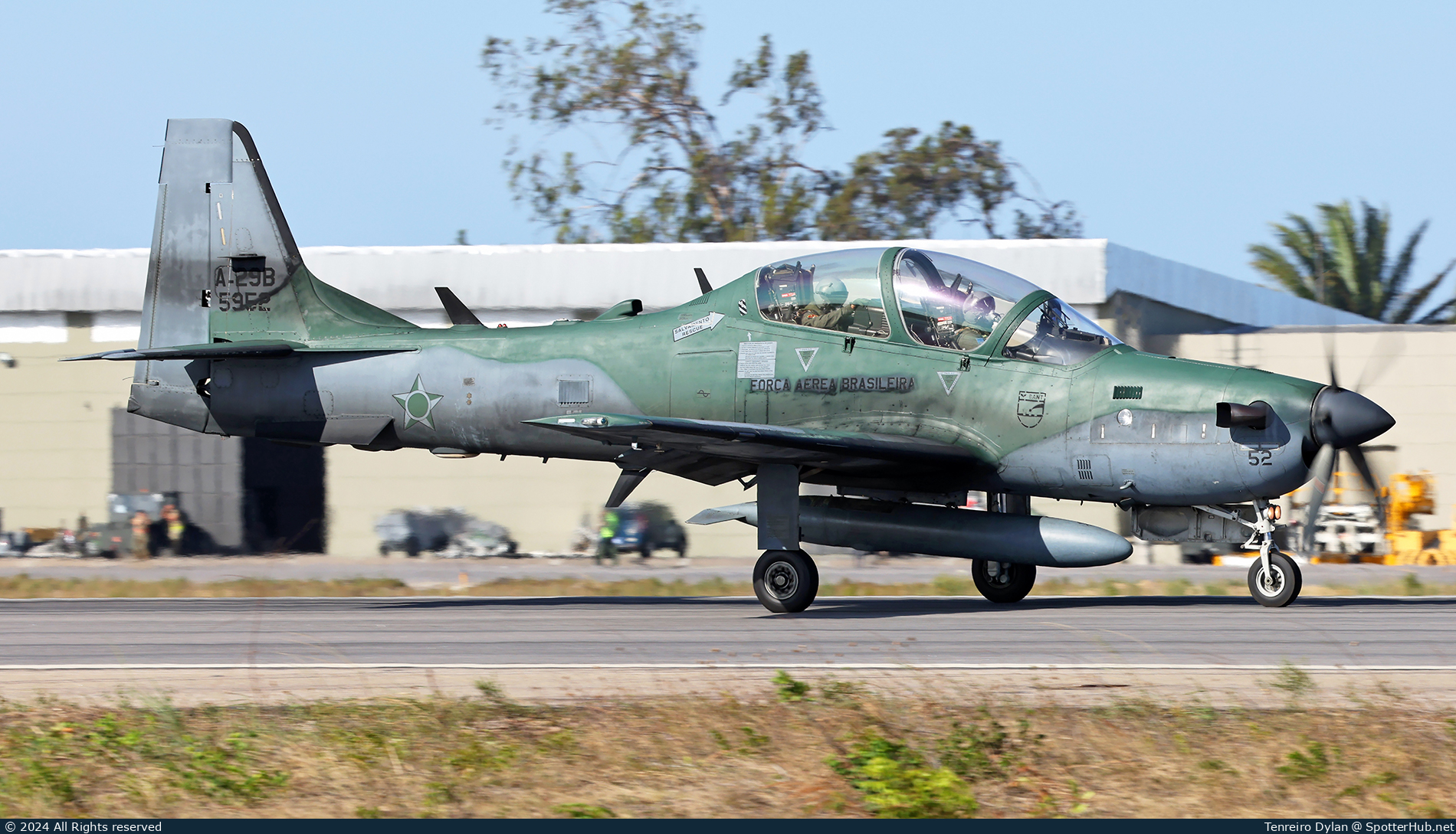 Photo of FAB5952 - Embraer A-29B Super Tucano operated by Brazilian Air Force