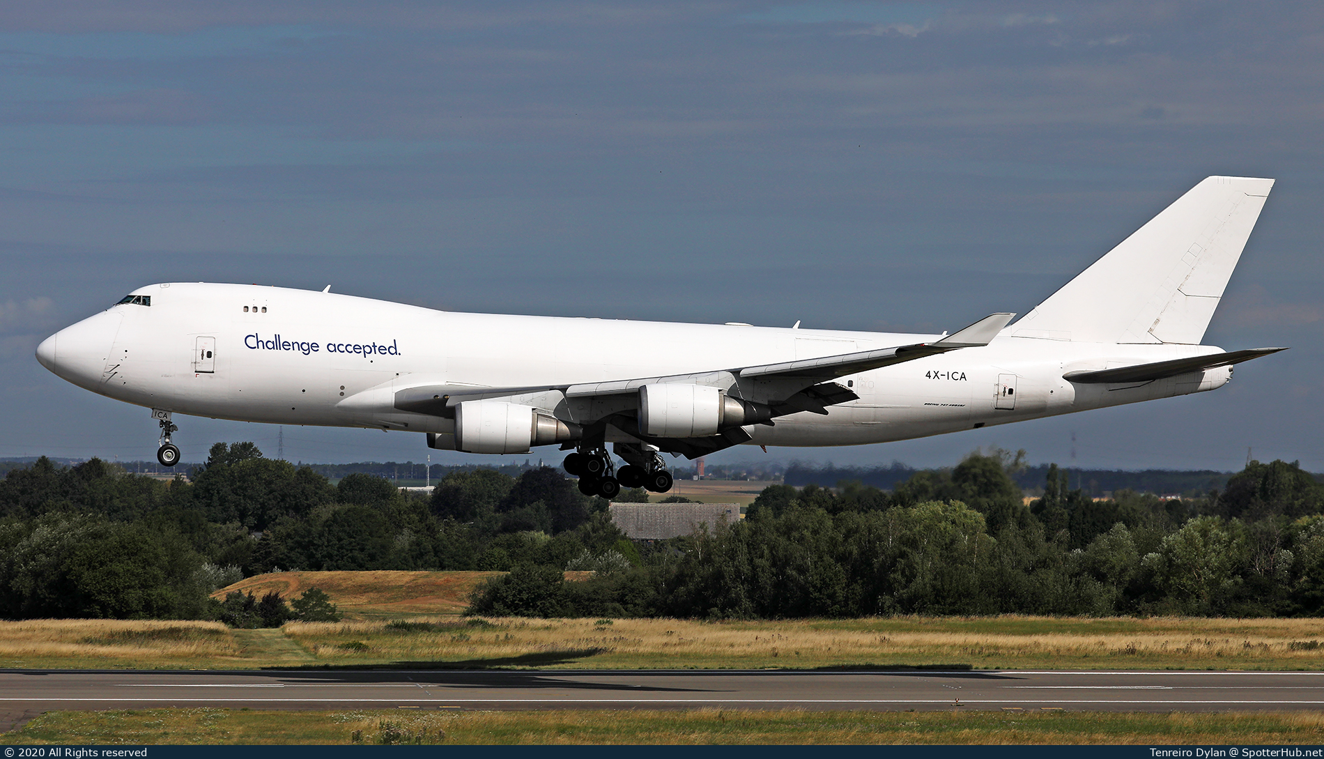 Photo of 4X-ICA - Boeing 747-4EVF(ER) operated by Challenge Airlines IL