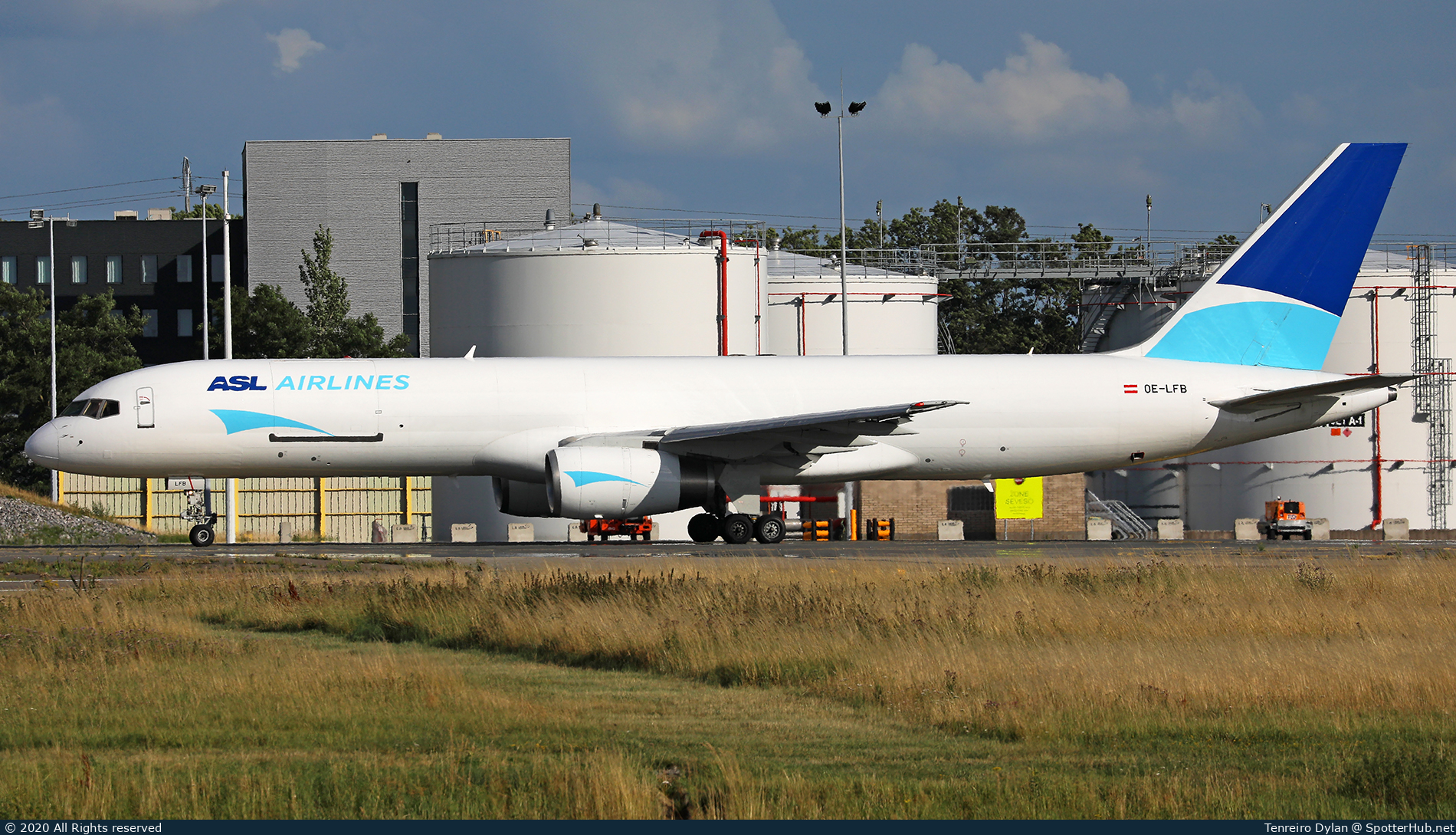 Photo of OE-LFB - Boeing 757-23A(PF) operated by ASL Airlines Belgium