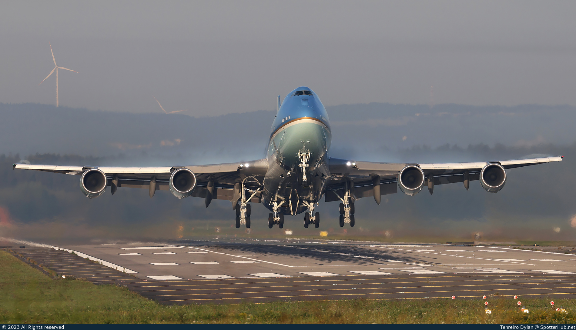 Photo of 92-9000 - Boeing VC-25A operated by US Air Force