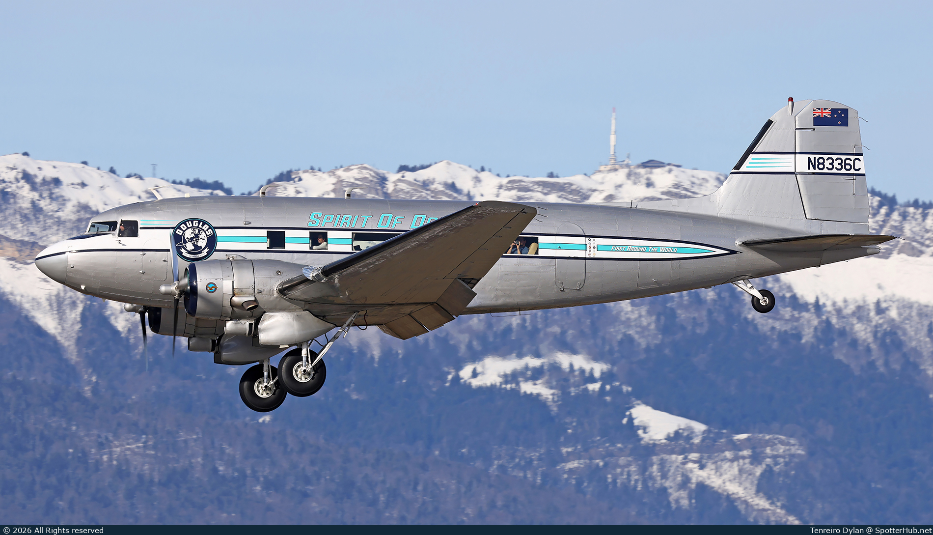 Photo of N8336C - Douglas DC-3 operated by Private