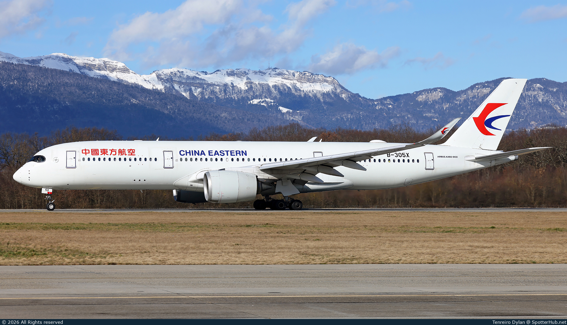 Photo of B-305X - Airbus A350-941 operated by China Eastern Airlines