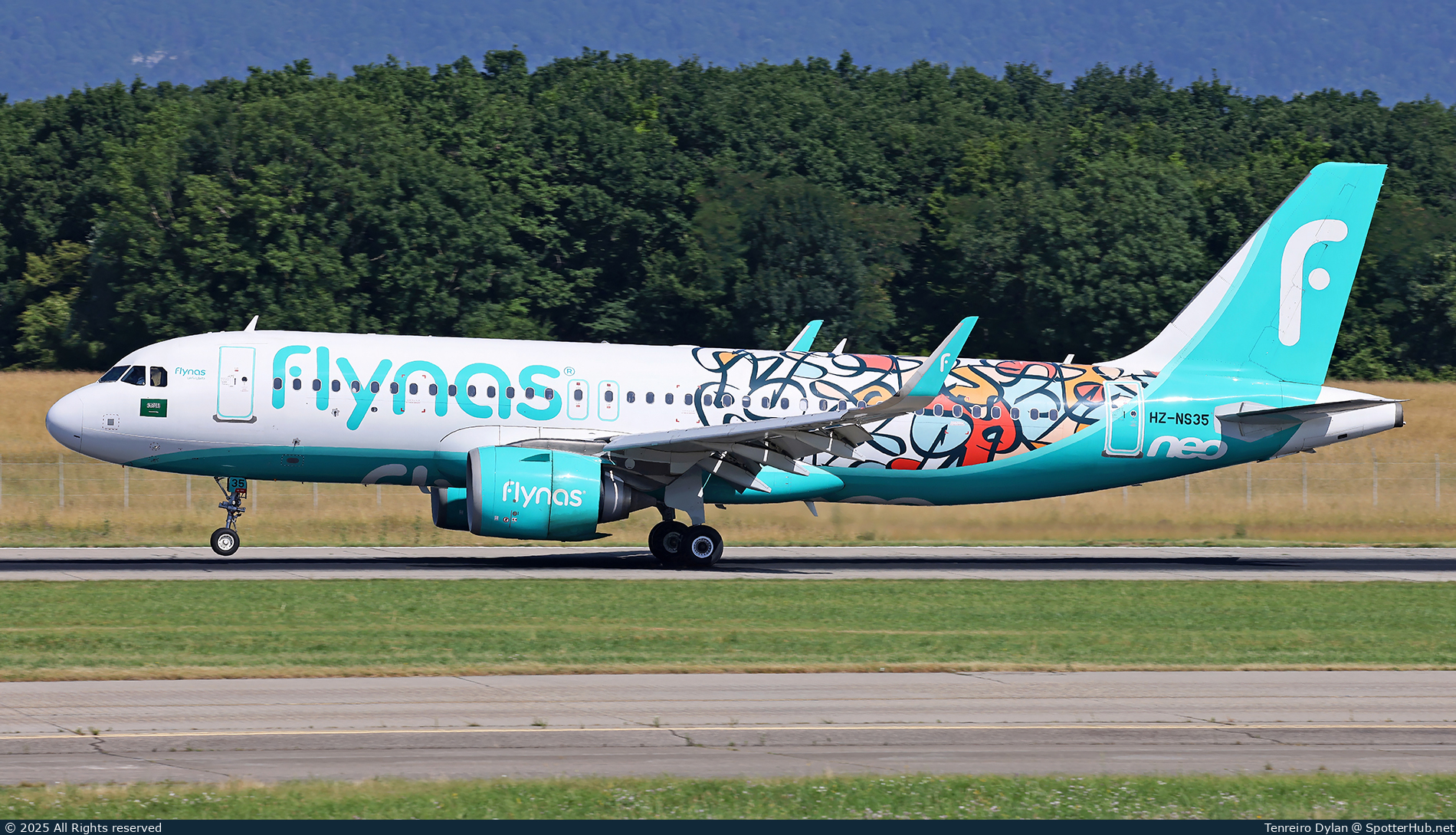 Photo of HZ-NS35 - Airbus A320-251N operated by Flynas