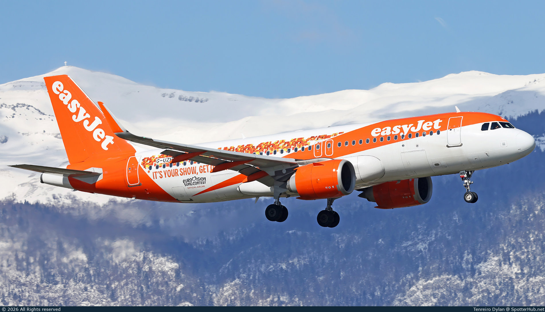 Photo of G-UZHS - Airbus A320-251N operated by easyJet