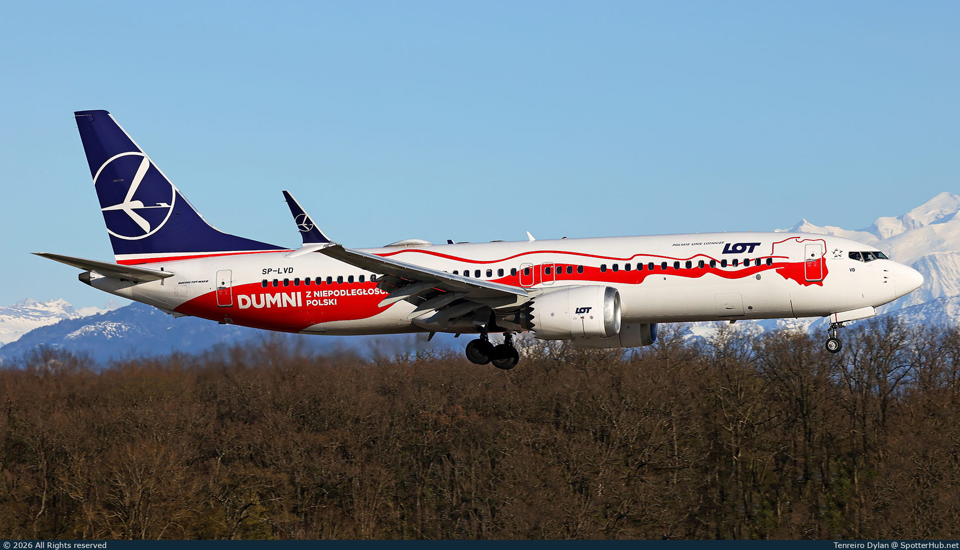 Photo of SP-LVD - Boeing 737 MAX 8 operated by LOT Polish Airlines