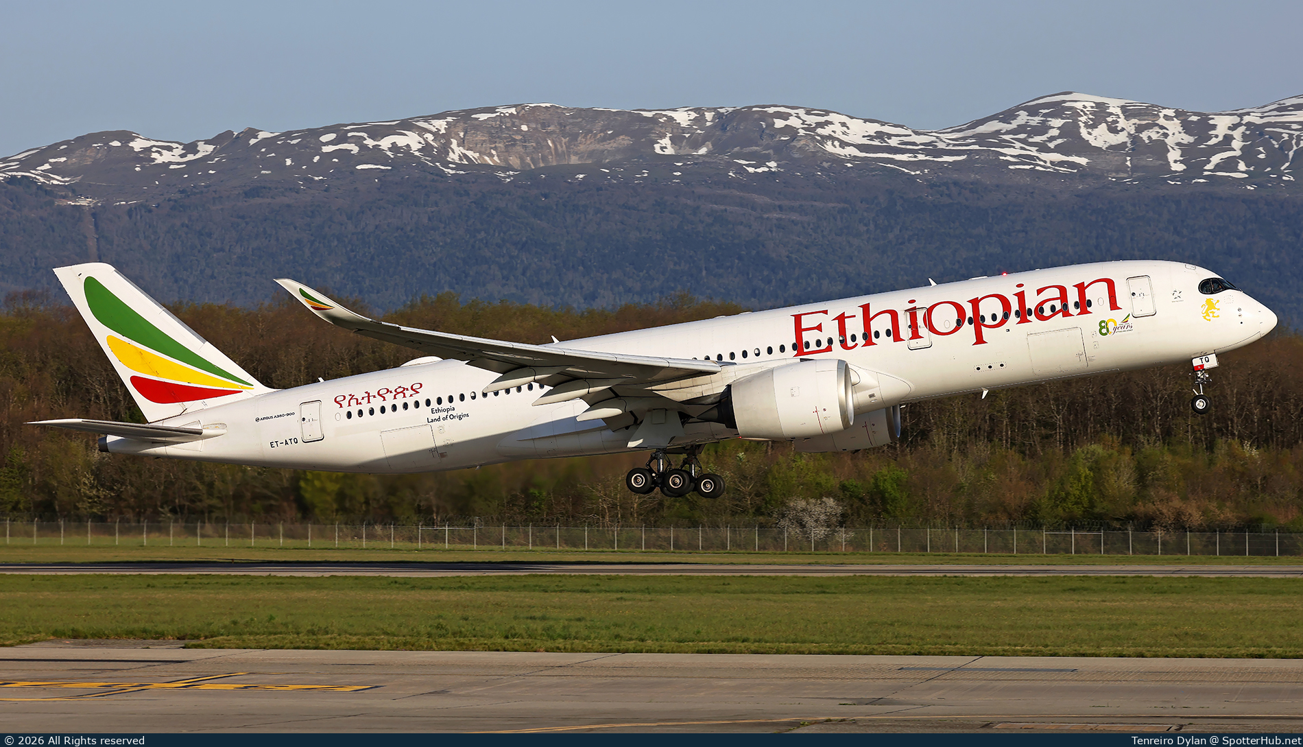 Photo of ET-ATQ - Airbus A350-941 operated by Ethiopian Airlines