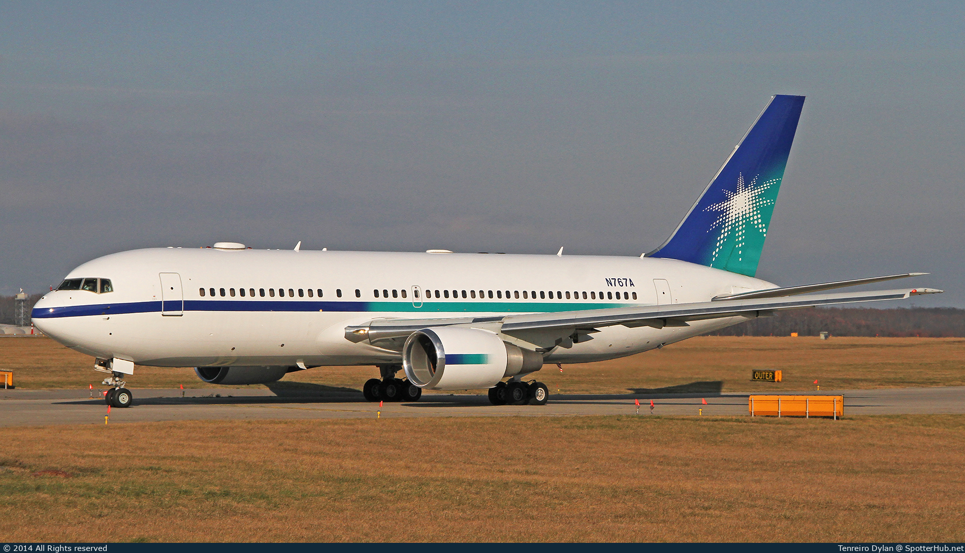 Photo of N767A - Boeing 767-2AX(ER) operated by Saudi Aramco Aviation