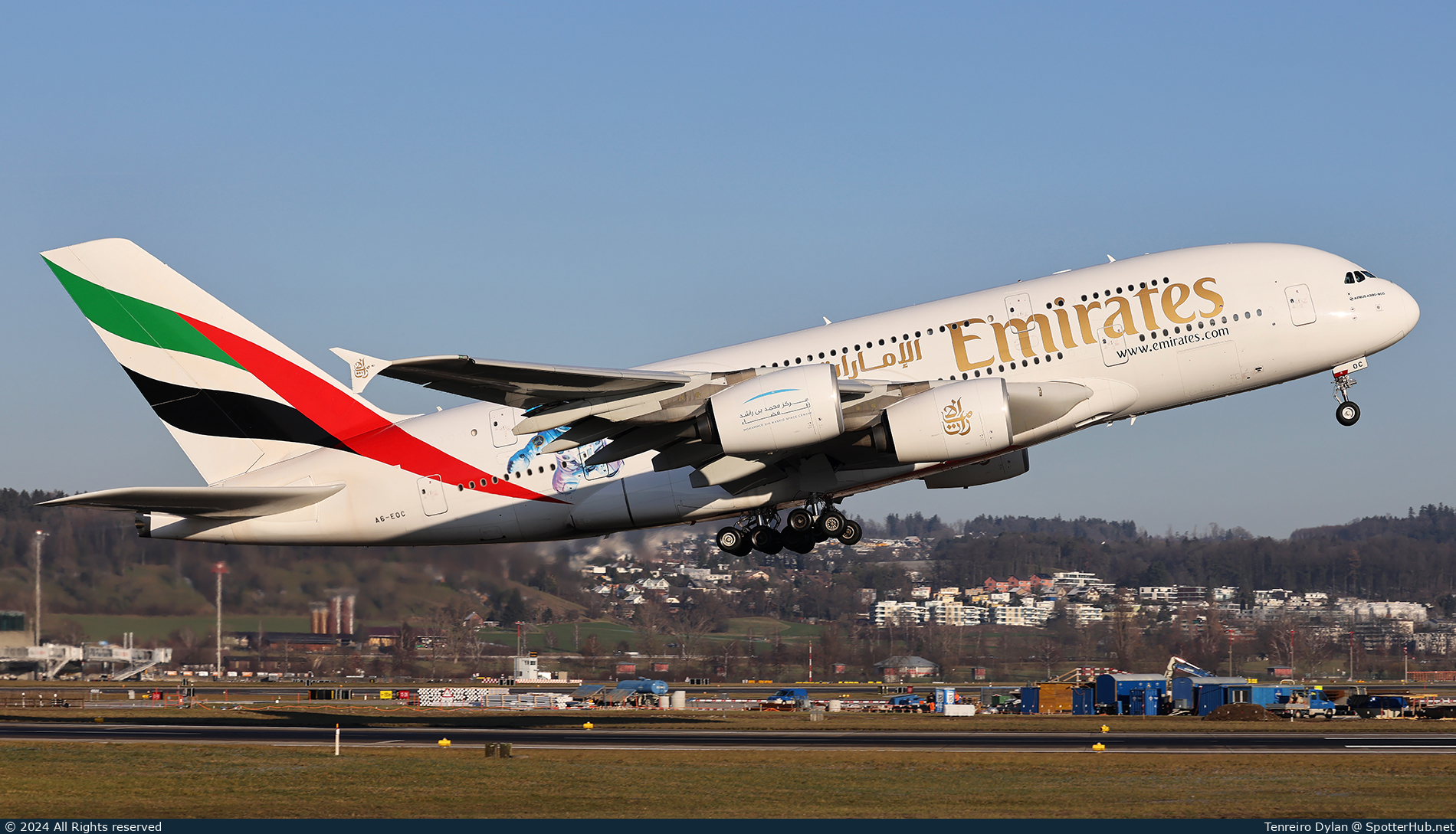 Photo of A6-EOC - Airbus A380-861 operated by Emirates